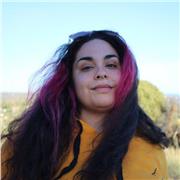 Profesora con experiencia dando clases y muy extrovertida.
Todas las edades